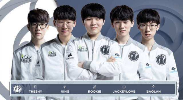 着巴塞罗那 着巴塞罗那